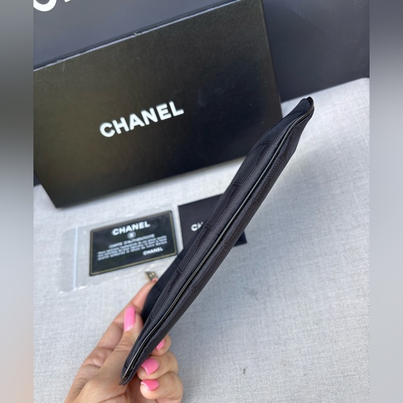 Authentic CHANEL BLACK nylon sport line clutch pouch NEW - Picture 2 of 12